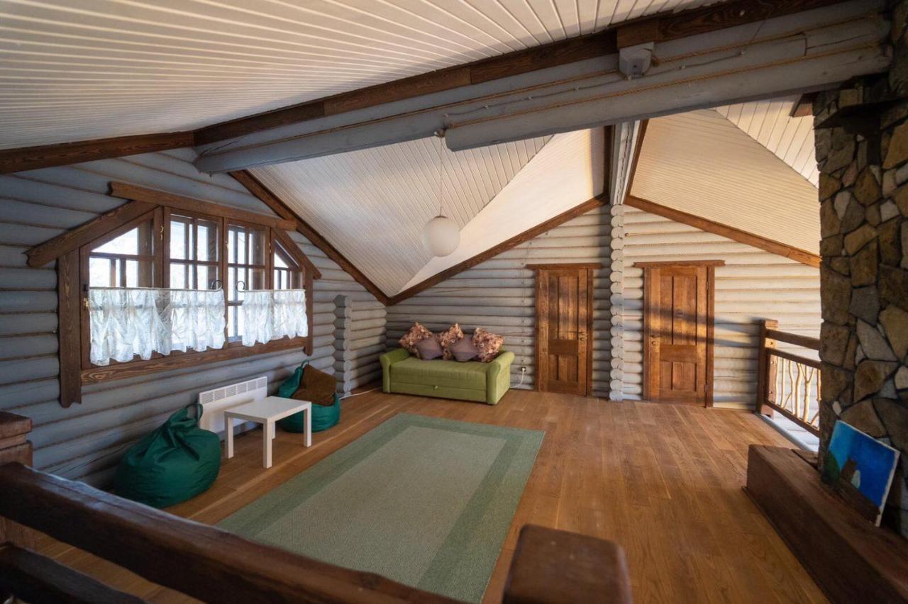 House стрижевка * Strizhevka