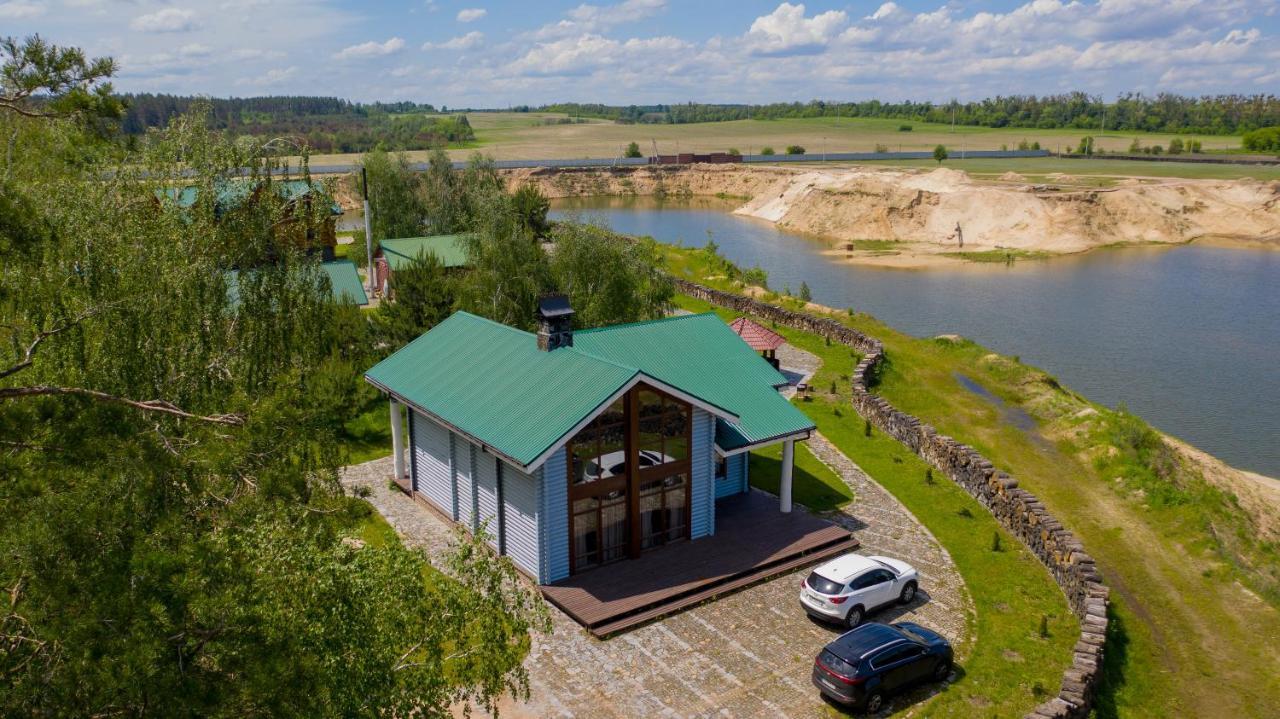 House стрижевка Apartment