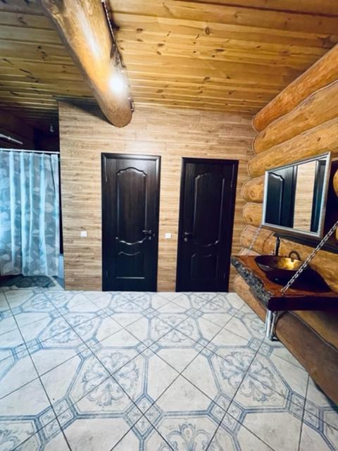 House стрижевка